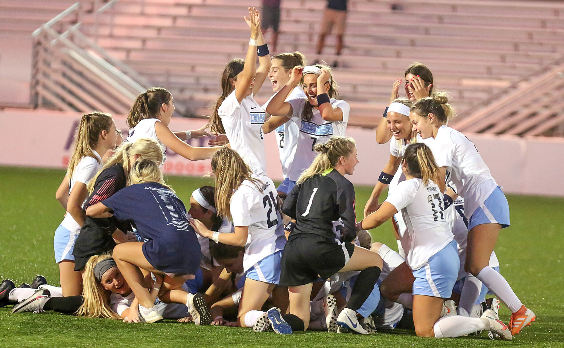 St. Dominic vs. Nerinx Hall girls soccer